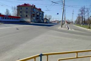 В Брянске воспользовались пустынностью улиц для уборки дорог