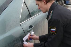 В Брянске арестовали 21 автомобиль злостных неплательщиков штрафов