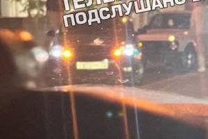 В центре Брянска на улице Горького столкнулись две легковушки