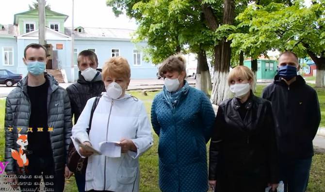 В Почепе и Новозыбкове проверят сообщение о невыплате денег медикам