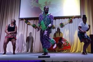 В Брянске студенты из Африки  устроили зажигательные танцы