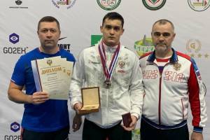 Брянский тяжелоатлет взял «серебро» на первенстве России