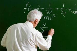 В Брянской области более 10 тысяч учителей вышли на досрочную пенсию
