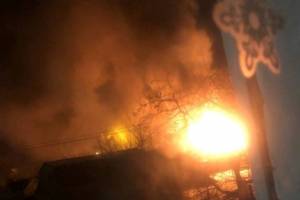 В Брянске сообщили о сильном пожаре в лесничестве на Чичеринке