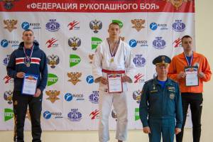 Брянские спасатели-рукопашники завоевали 4 медали на спартакиаде МЧС