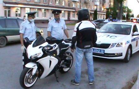 В Брянске оштрафовали 42 маршрутчика и 40 байкеров