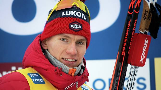 Брянский лыжник Большунов завоевал золото на чемпионате России