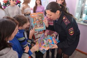 Брянские полицейские посетили Жуковскую школу-интернат