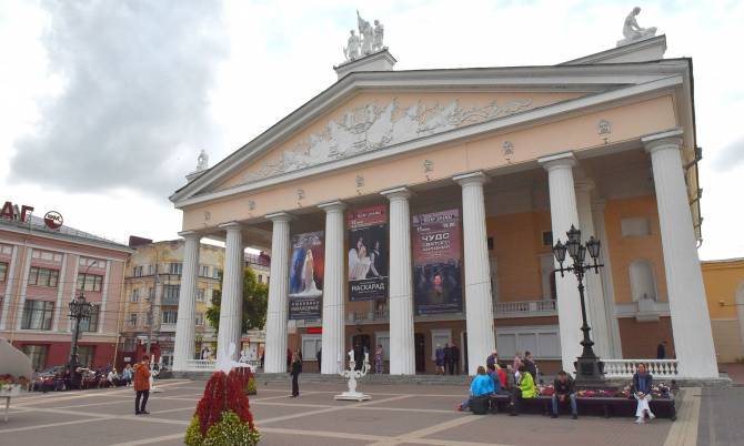 Брянский драмтеатр покажет свой спектакль на фестивале в Екатеринбурге