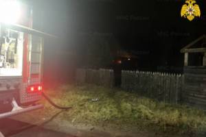 В брянском посёлке Большое Полпино при пожаре в доме погибли двое мужчин и женщина
