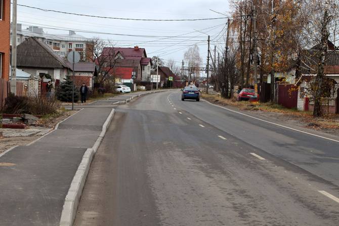 Брянские власти назвали идеальным ремонт улицы Уральской