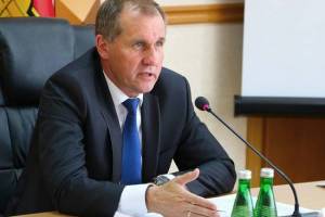 Мэр Брянска Макаров счел справедливой критику из-за убитых дорог