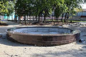 В брянском парке «Юность» подготовили чашу нового фонтана