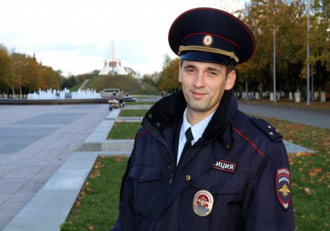 Народным участковым Брянщины второй раз стал полицейский из Карачева