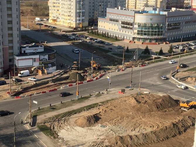 В Брянске после карантина возобновилось строительство дороги на Советской