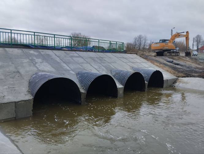 В Климовском районе завершается ремонт моста через ручей в посёлке Плавна