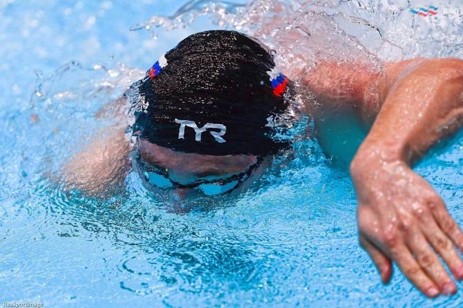 Брянский пловец Илья Бородин победил на Кубке Владимира Сальникова с рекордом соревнований