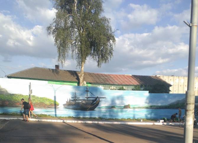 Брянцев восхитило граффити у бежицкой «Линии»