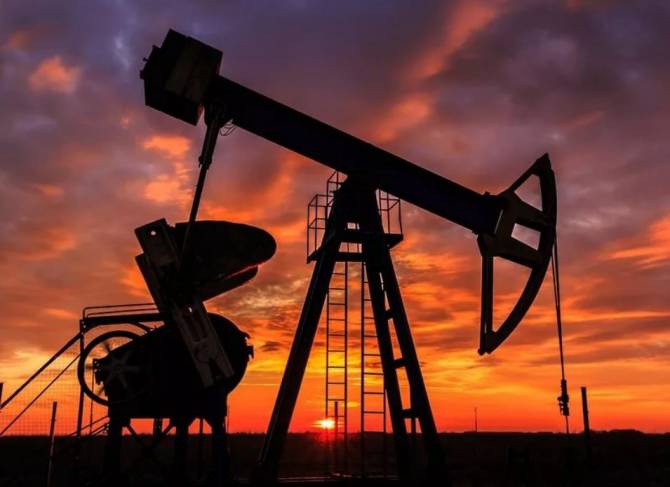 Гадание на нефтяной пленке: Эксперт о возможном укреплении курса рубля