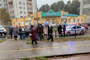 В Брянске на Новостройке автомобиль сбил человека