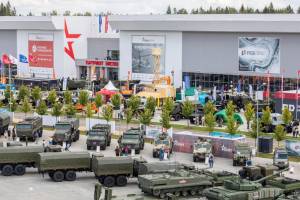Брянский автозавод покажет шасси для военных установок на «Армия-2021»