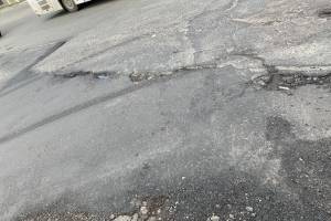 Ужасное состояние дороги в центре Бежицы брянцев шокировало