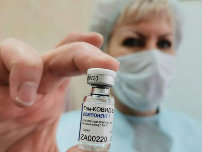 В Брянскую область поступило около 7 тысяч доз вакцины «Спутник V»