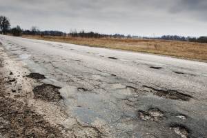 В Унечском районе нашли опасные дороги