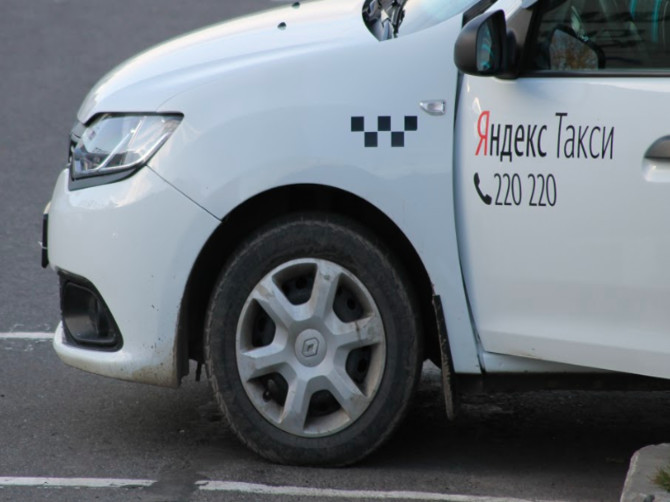 В Брянске водители «Яндекс.Такси» выйдут на забастовку возле «Аэропарка»