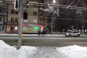 В Брянске на 3-го Интернационала установили очередной светофор
