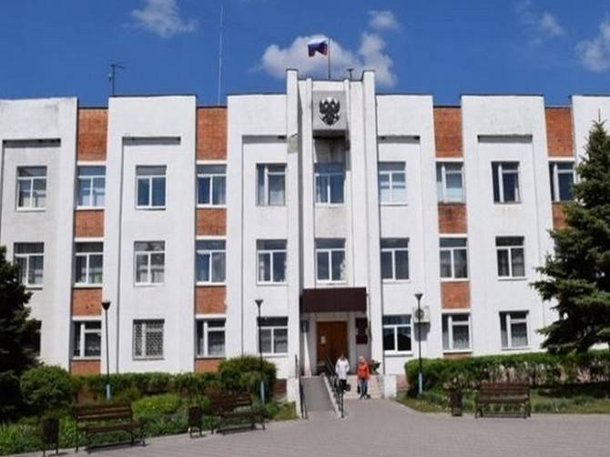 Прокуратура отправила в отставку главу Выгоничской администрации