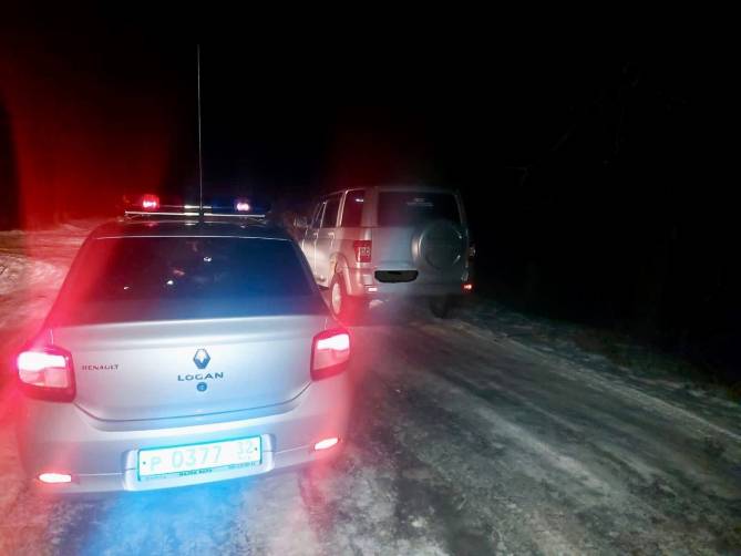 Во Мглине поймали пьяного водителя на УАЗ Патриот