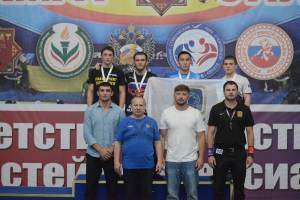 Брянцы завоевали 4 медали на всероссийских соревнованиях по вольной борьбе