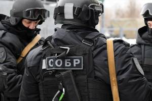 В Севском районе бойцы СОБР скрутили любителя взяток