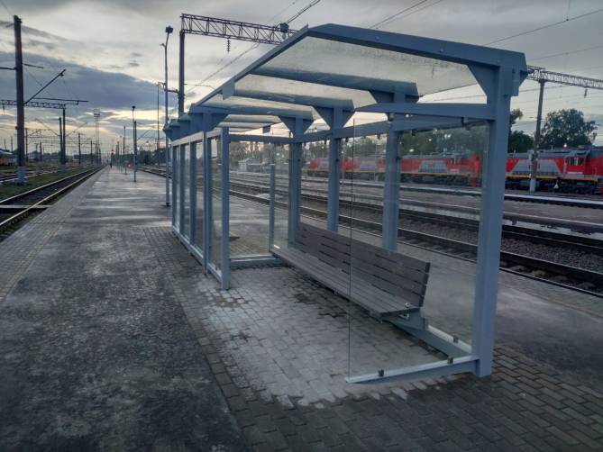 На платформах вокзала «Брянск-Орловский» появились крытые остановки