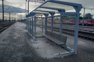 На платформах вокзала «Брянск-Орловский» появились крытые остановки