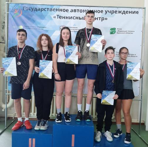 Юные брянские теннисисты взяли 8 медалей на всероссийском первенстве