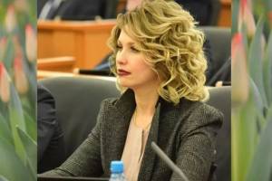 В Брянске мандат депутата Облдумы решила сдать Ирина Агафонова