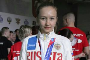 Брянская девушка отправилась на чемпионат мира по рукопашному бою