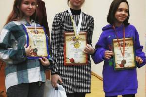 Брянская девушка победила на соревнованиях по стоклеточным шашкам