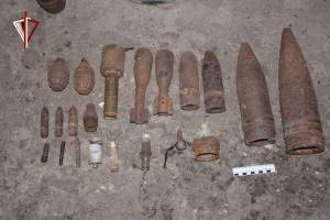 В Жуковке у мужчины дома нашли 20 боеприпасов времён войны