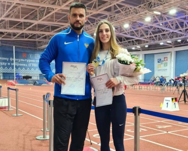 Брянская легкоатлетка Виктория Васейкина стала чемпионкой России