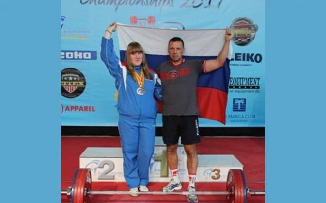 Брянская спортсменка стала мастером спорта России по пауэрлифтингу