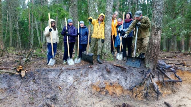 Заповедник «Брянский лес» пригласил волонтеров на уборку центральной усадьбы
