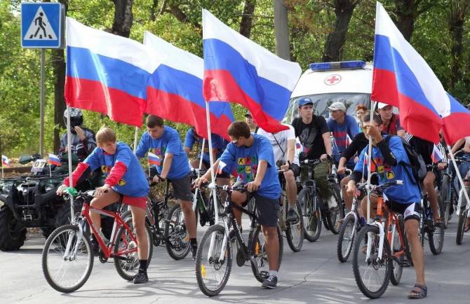 В Брянске День Государственного флага России отметят велопробегом