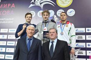 Брянский пловец Илья Бородин завоевал два «золота» на Кубке Владимира Сальникова