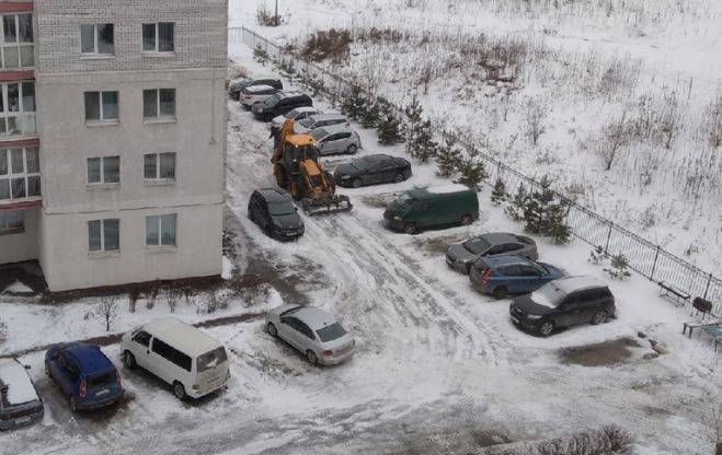 Брянские управляющие компании вышли на борьбу с тающим снегом