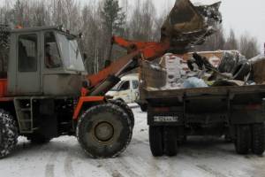 В Дятьковском районе ликвидировали незаконную свалку