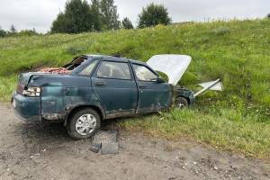 Под Брянском 60-летний водитель «ВАЗ» вылетел в кювет и погиб