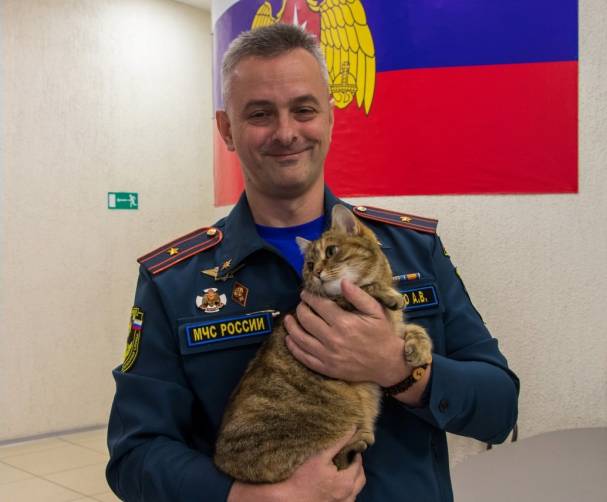Брянские пожарные «назначили» символом 2023 года кошку Кузю